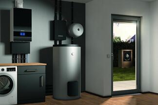 Einbausituation 3D / Milieubild Logamax plus GB172i / Speicher Logalux SH / Logatherm WLW196i AR – Haushaltsraum.